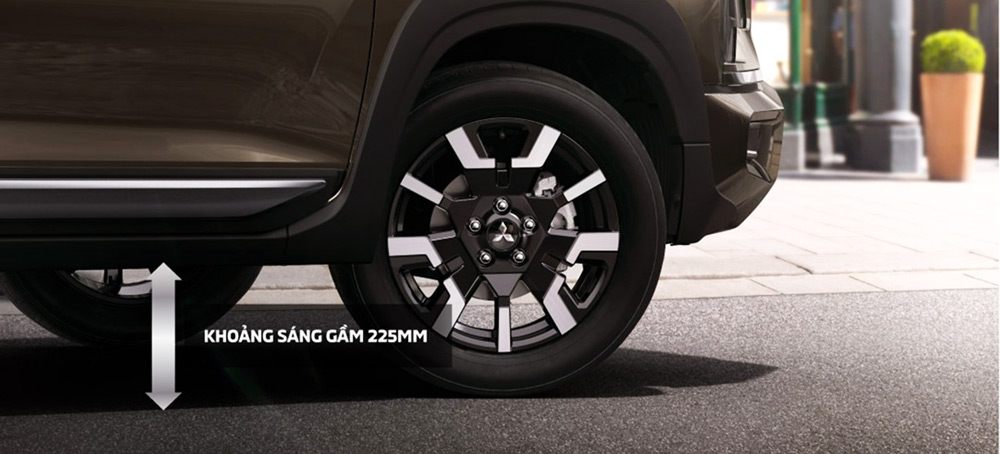 Khoảng sáng gầm 225mm của New Xpander Cross
